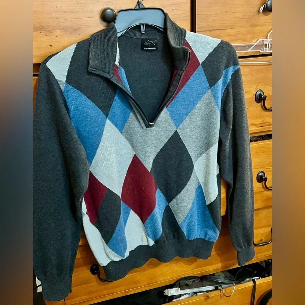 Greg Norman Mens Sweater Sz M Blue Gray And Red Argyle 1/4 Zip Golf Pullover